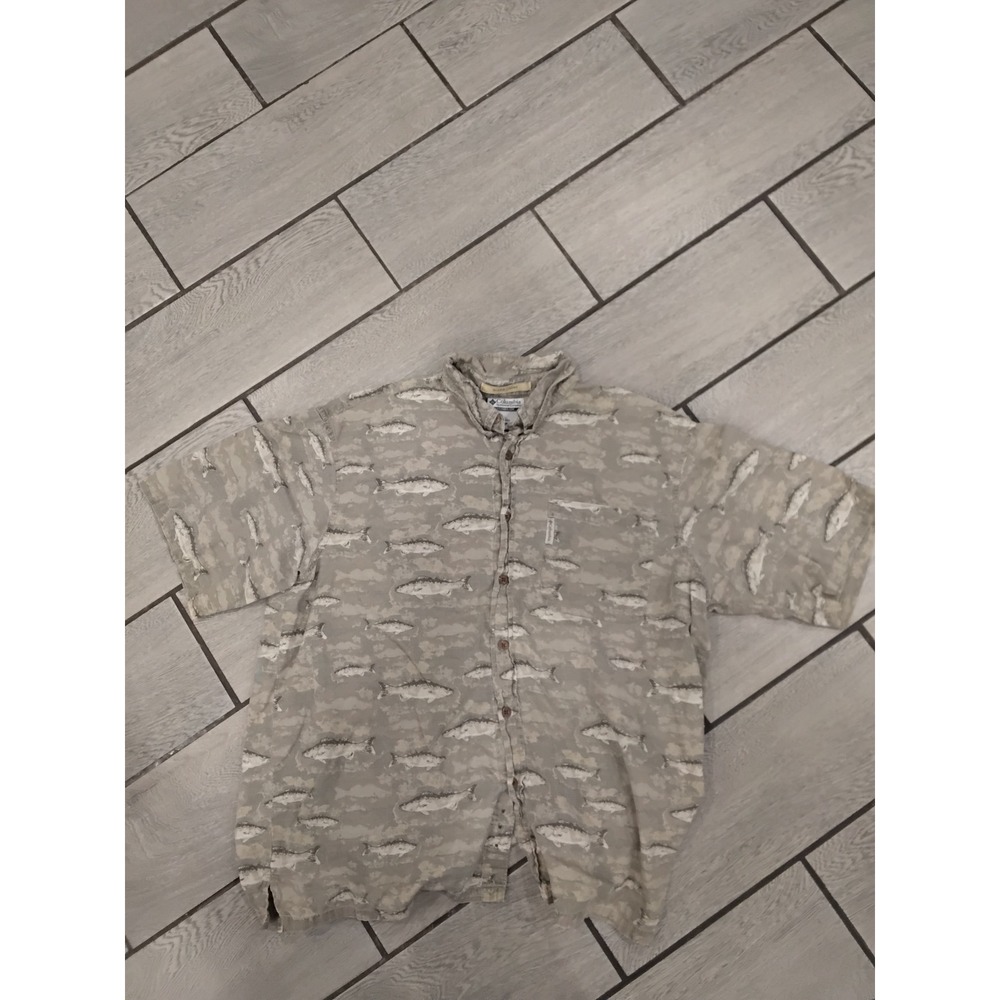 Columbia River Lodge Mens XXL Button Up Short Sleeve Shirt Fish Print Casual‎